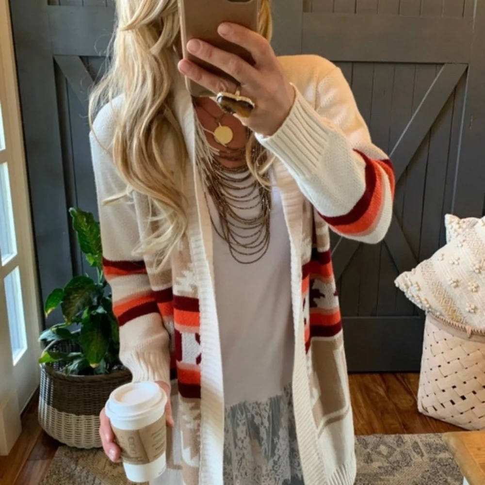 New Aztec Tribal Print Western Long Cardigan Sweater Beth Dutton Yellowstone - Picture 2 of 9